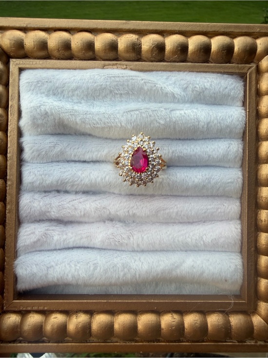 No brand Jewelry - Vintage Pear-Shaped Faux Ruby and Diamond Ring Size 8